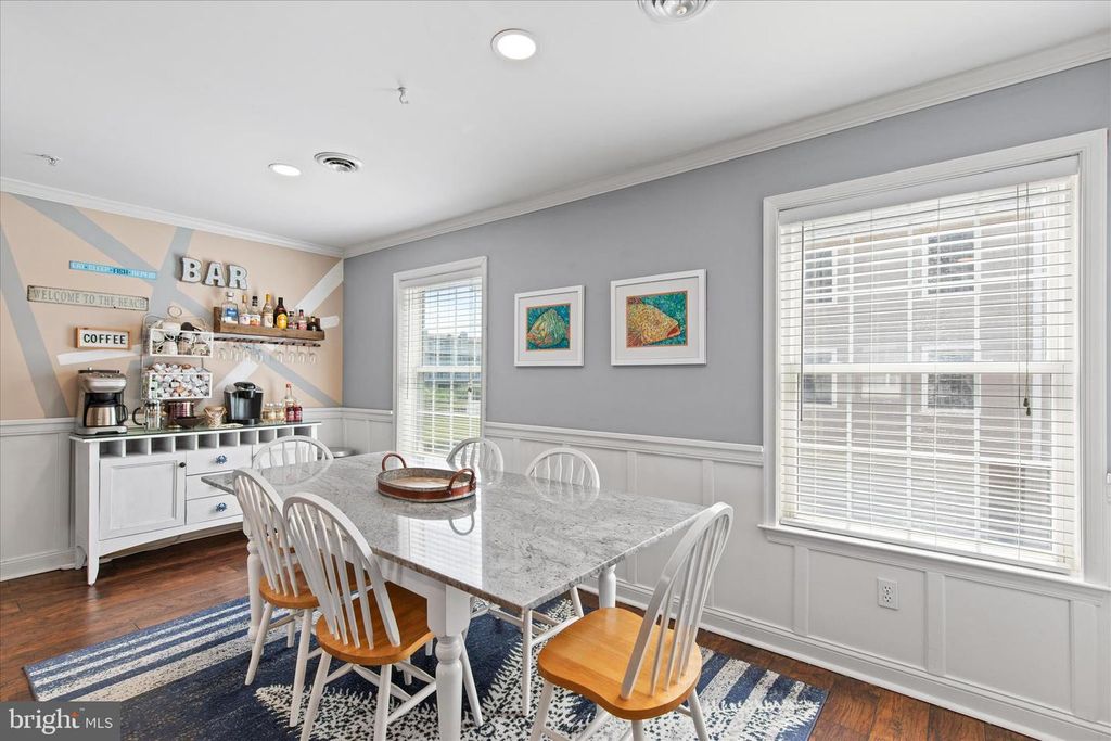 Image 22 of property listing at 121 70TH ST #4, Ocean City, MD 21842