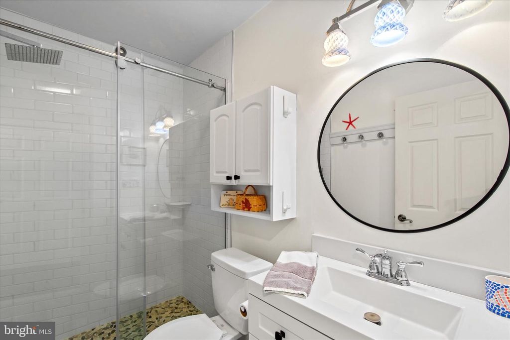 Image 36 of property listing at 121 70TH ST #4, Ocean City, MD 21842