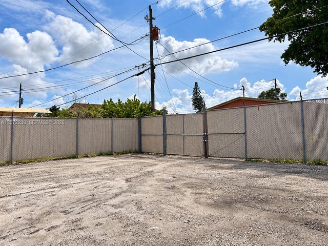 1863 S State Road 7, Fort Lauderdale, FL 33317