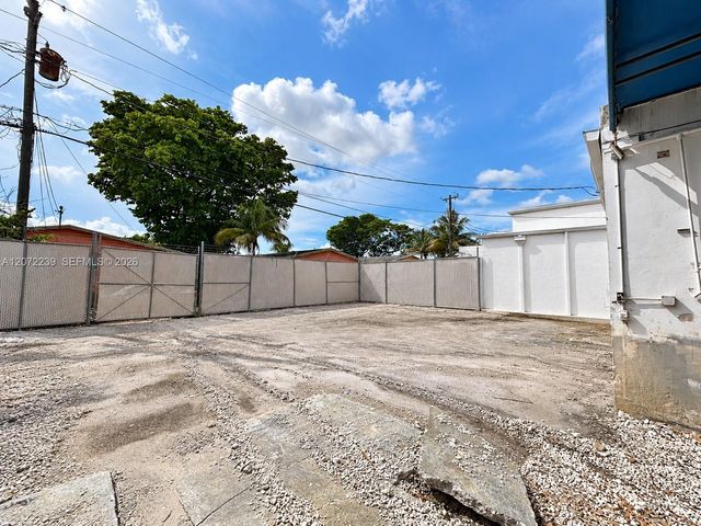 1863 S State Road 7, Fort Lauderdale, FL 33317
