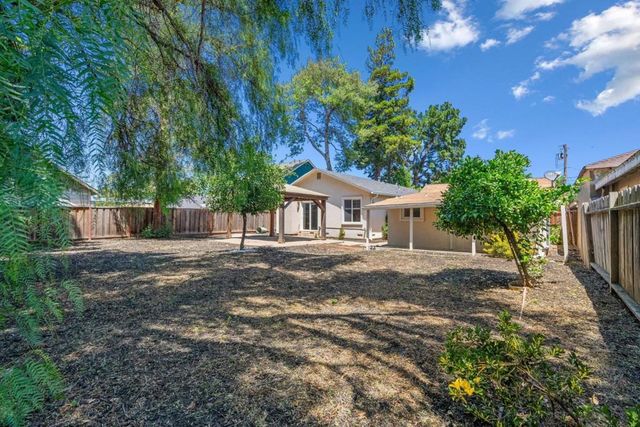 13255 Lincoln Avenue, San Martin, CA 95046