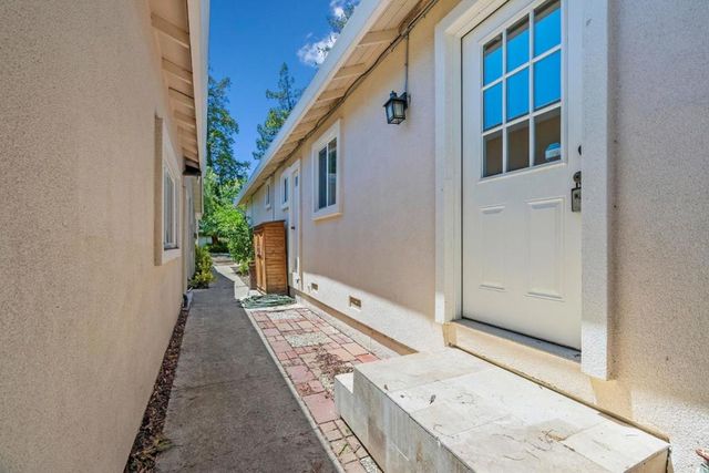 13255 Lincoln Avenue, San Martin, CA 95046