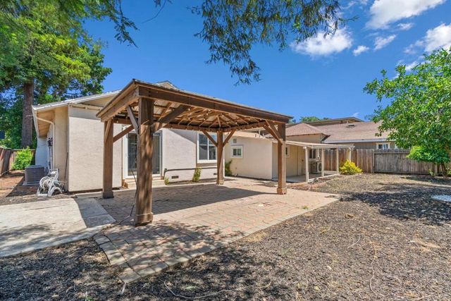 13255 Lincoln Avenue, San Martin, CA 95046