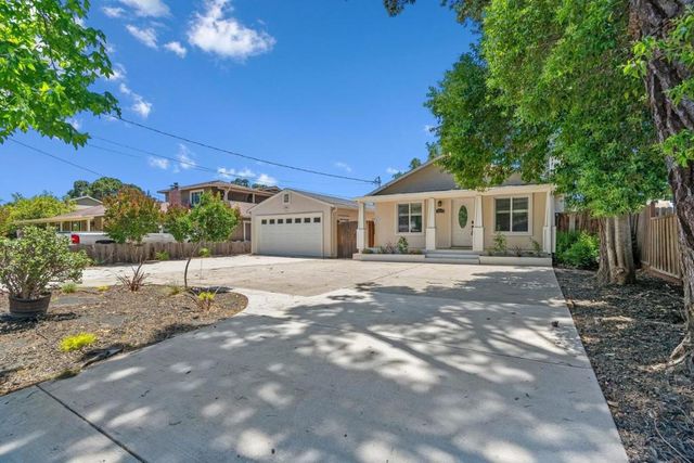 13255 Lincoln Avenue, San Martin, CA 95046