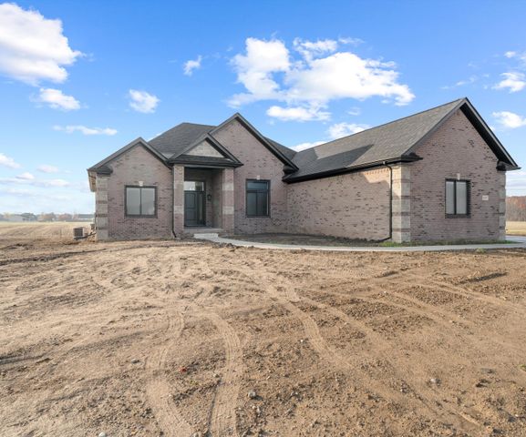 8127 Hunters Ridge Drive, Newport, MI 48166