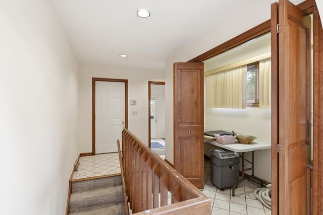 140 Waverly Rd, Ludlow, MA 01056