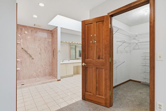 140 Waverly Rd, Ludlow, MA 01056