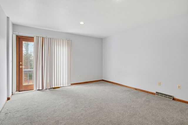 140 Waverly Rd, Ludlow, MA 01056