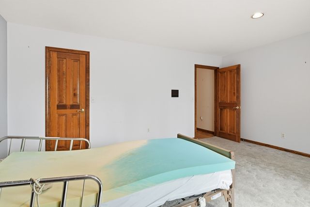 140 Waverly Rd, Ludlow, MA 01056