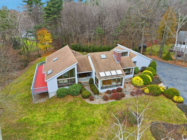 140 Waverly Rd, Ludlow, MA 01056