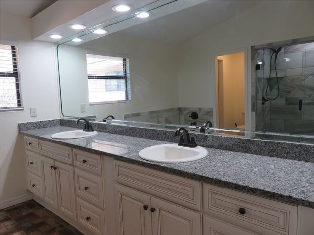 3714 Deaver Road, Sherman, TX 75092