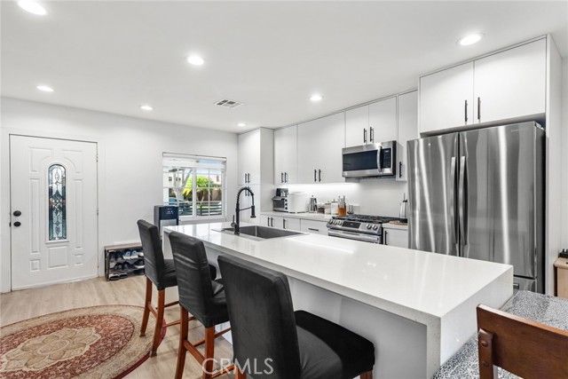 1010 Mariposa, Glendale, CA 91205