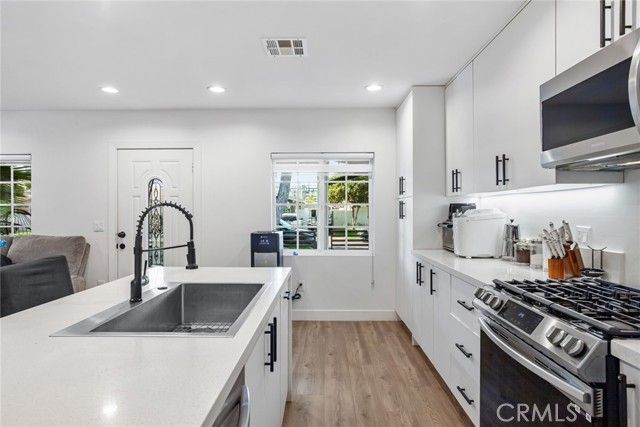 1010 Mariposa, Glendale, CA 91205