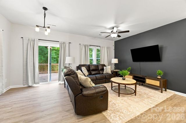 3018 Reid Avenue B, Charlotte, NC 28208