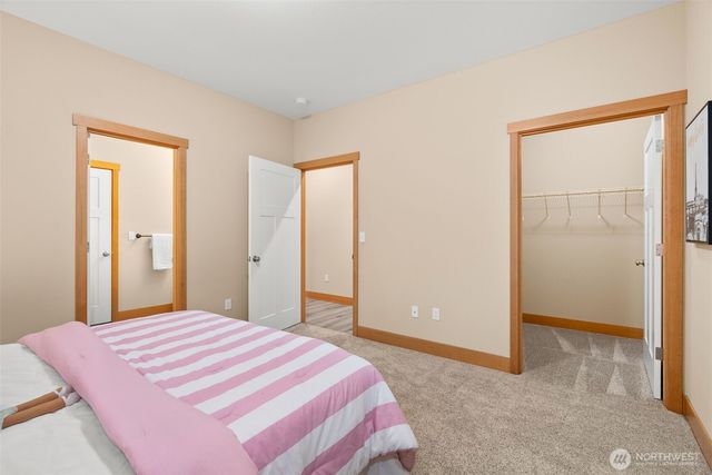 8254 NE Whiskey Creek Trail, Kingston, WA 98346