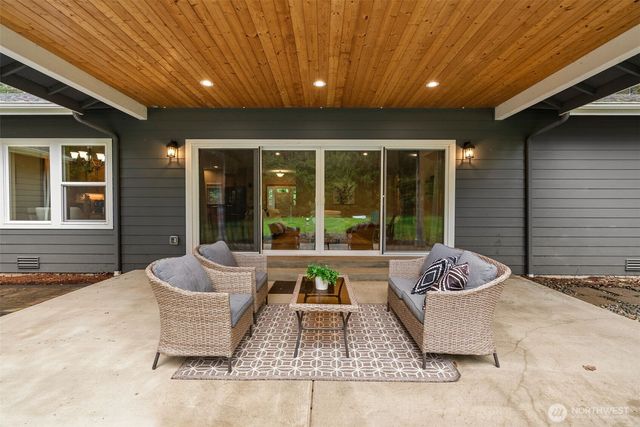 8254 NE Whiskey Creek Trail, Kingston, WA 98346