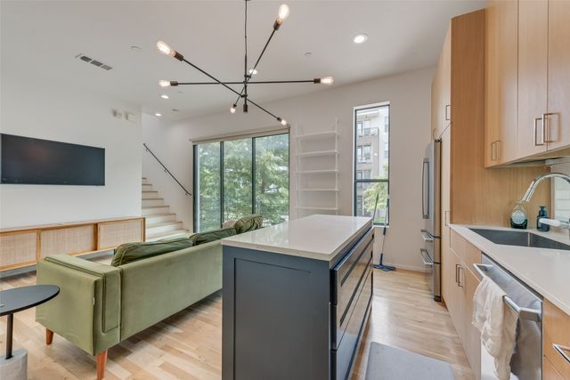2304 N Garrett Avenue 1, Dallas, TX 75206