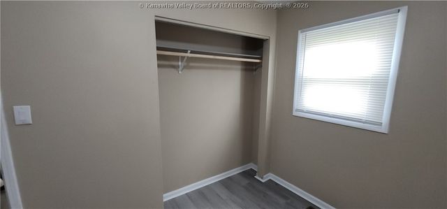 909 Dupont Avenue, Nitro, WV 25143