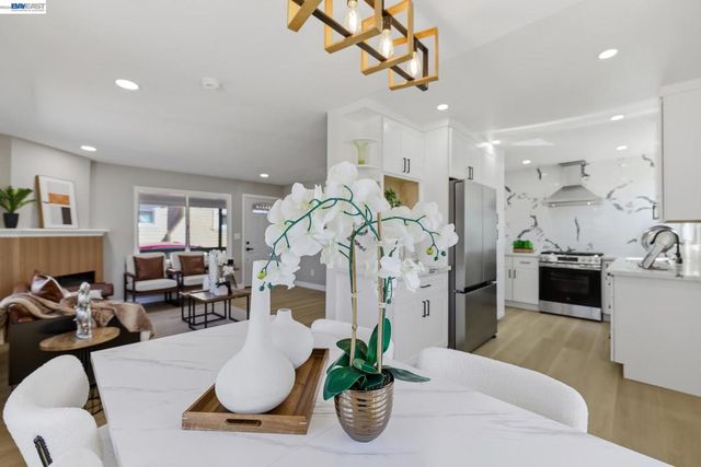 1512 Oriole Ave, San Leandro, CA 94578