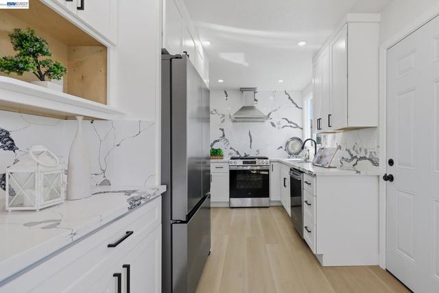 1512 Oriole Ave, San Leandro, CA 94578