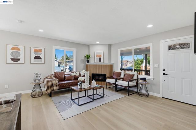 1512 Oriole Ave, San Leandro, CA 94578