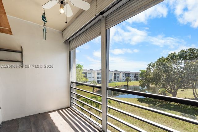8450 Sunrise Lakes Blvd 306, Sunrise, FL 33322