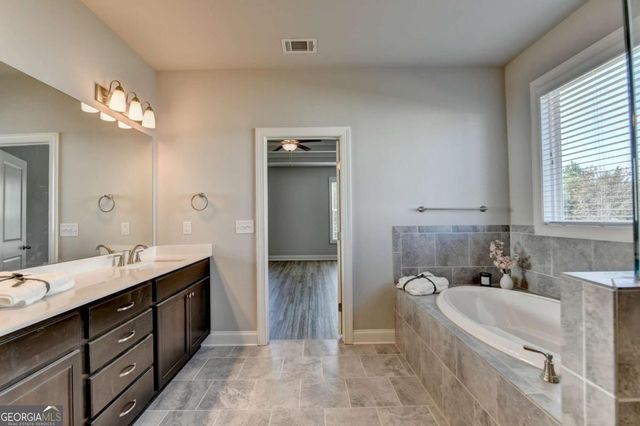 840 Champagne Lane, Hoschton, GA 30548