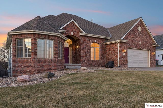 7701 San Mateo Lane, Lincoln, NE 68516