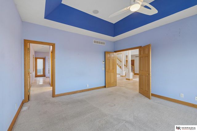 7701 San Mateo Lane, Lincoln, NE 68516