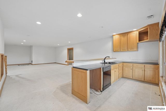 7701 San Mateo Lane, Lincoln, NE 68516