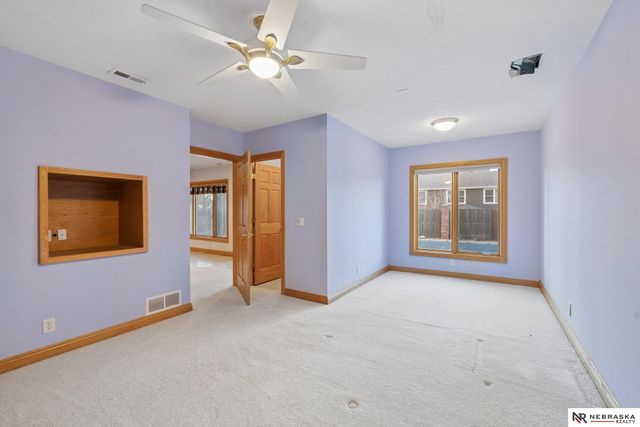 7701 San Mateo Lane, Lincoln, NE 68516