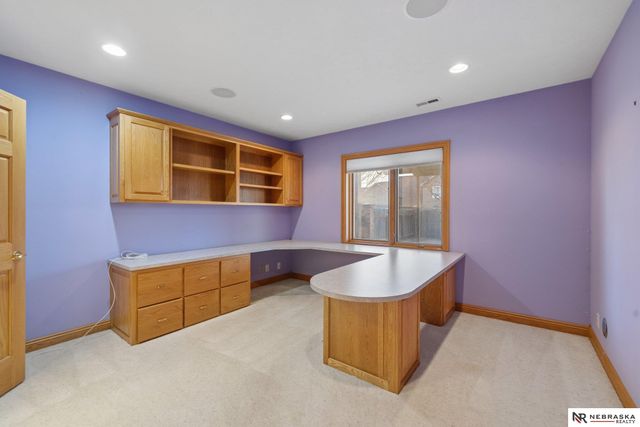 7701 San Mateo Lane, Lincoln, NE 68516