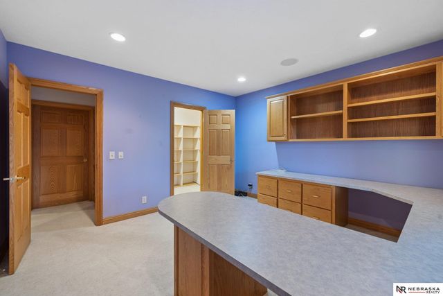 7701 San Mateo Lane, Lincoln, NE 68516