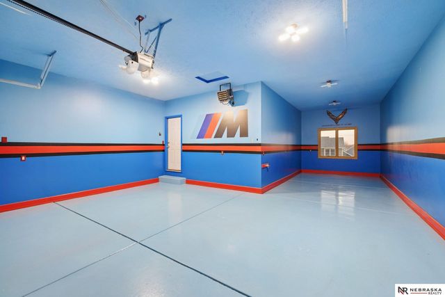 7701 San Mateo Lane, Lincoln, NE 68516