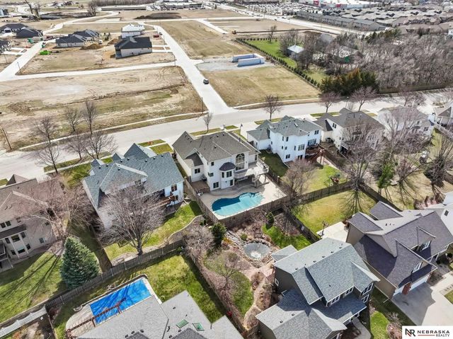 7701 San Mateo Lane, Lincoln, NE 68516