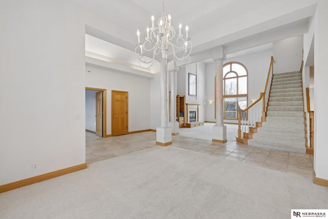 7701 San Mateo Lane, Lincoln, NE 68516