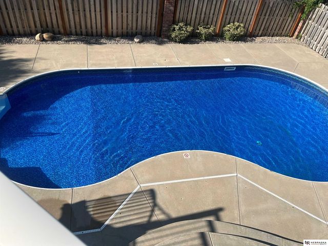 7701 San Mateo Lane, Lincoln, NE 68516