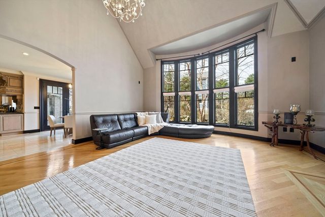 20 Boulder Rd, Newton, MA 02459