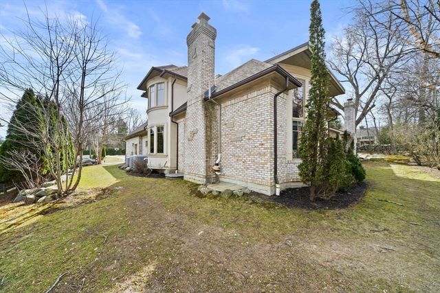 20 Boulder Rd, Newton, MA 02459