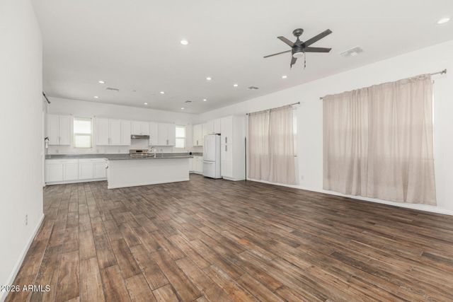 379 N 157th Lane, Goodyear, AZ 85338