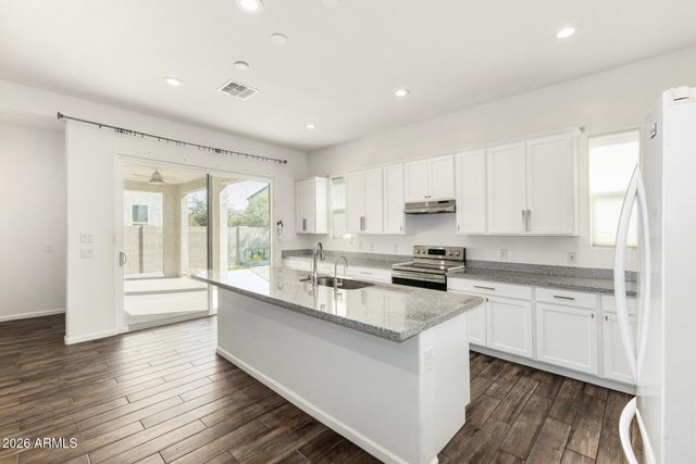 379 N 157th Lane, Goodyear, AZ 85338