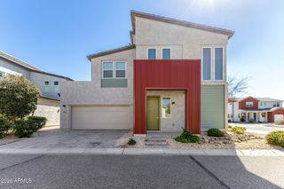 379 N 157th Lane, Goodyear, AZ 85338