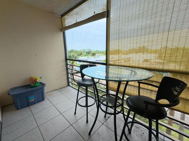4640 W Lucerne Lakes Blvd W 404, Lake Worth, FL 33467
