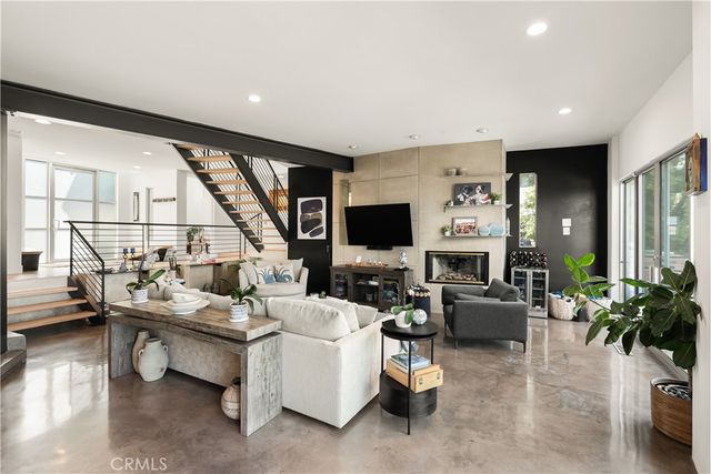 3230 Tyrol Drive, Laguna Beach, CA 92651