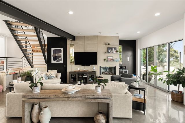 3230 Tyrol Drive, Laguna Beach, CA 92651