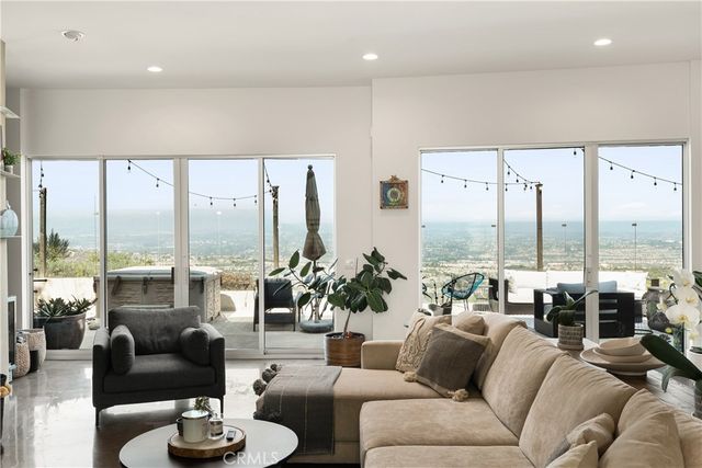 3230 Tyrol Drive, Laguna Beach, CA 92651