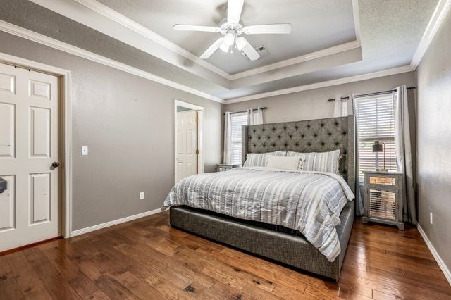100 E Southpointe Avenue, Rogers, AR 72758