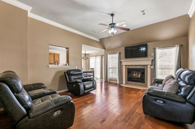 100 E Southpointe Avenue, Rogers, AR 72758