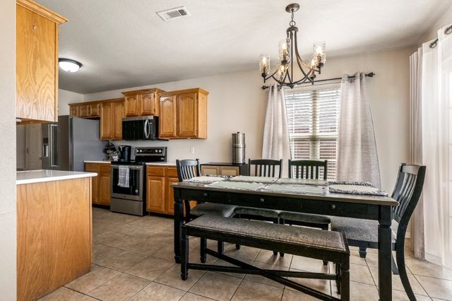 100 E Southpointe Avenue, Rogers, AR 72758