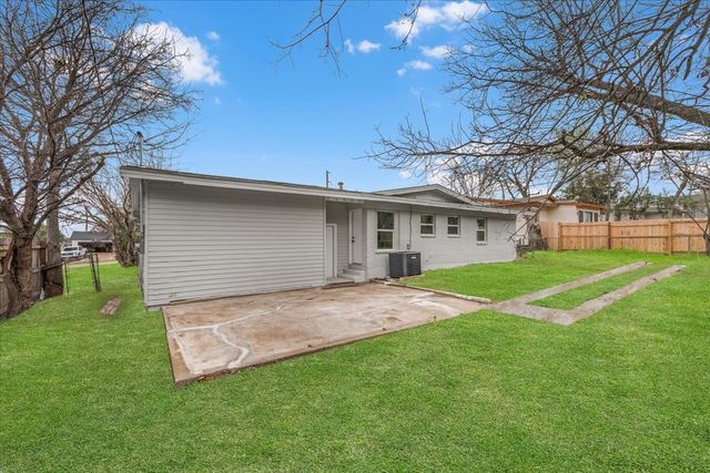 5261 Trail Lake Drive, Fort Worth, TX 76133